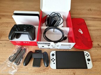 Nintendo Switch OLED v bílé barvě + 265 GB karta + Ovladač - 2