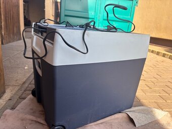 ❄️ Prodej: Kempingová lednice 48 l (220V/12V) ❄️ - 2