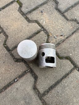 Jawa/OGAR 350 - Písty ULOŽENKY CX - 2