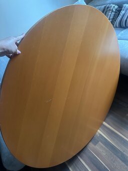 Kulatý rozkládací stůl - 2