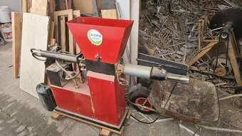 Briketovací lis - 2