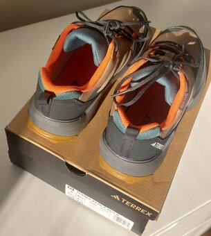 Adidas Terrex 37 1/3 - 2