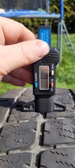 Letní pneu 225/75/16C R.v.24 - 2