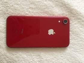Iphone XR 64GB RED. Krásný stav. - 2