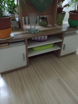Stolek - 2