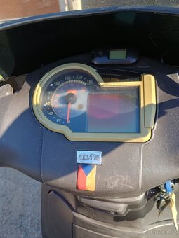 Motocykl Aprilia - 2