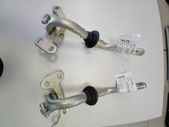 Nové ND - panty 5.tých dveří Mercedes R320 - 2