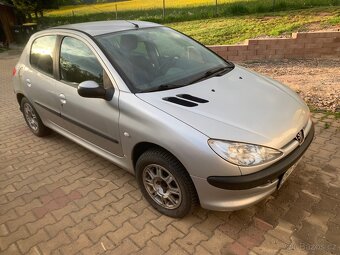 Prodám Peugeot 206 1.4 Dily nebo celek - 2