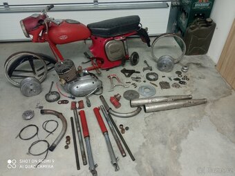 Jawa 250/559 panelák kývačka - 2