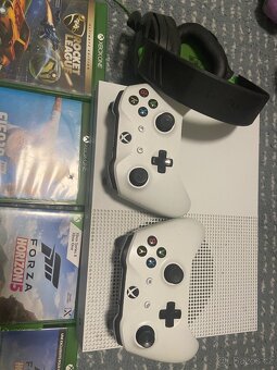 Xbox one 1TB - 2
