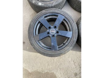 ALU disky Dezent 5x120 R17 s letními pneu 225/45 R17 - 2