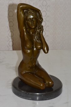 Akt ženy - 2
