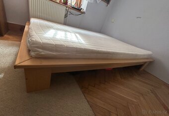 Prodám postel 200x 140 cm - 2
