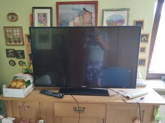 Televize smart značky kendo 110 cm velká je plně funkční tel - 2