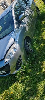 Mazda 5 2011 - 2