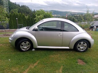 Volkswagen New Beetle - 2