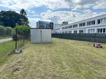 Pronájem plechové garáže a pozemku – 250 m², 8 000 Kč/měs. - 2