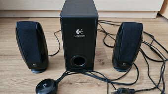 Logitech S-220 Speaker System - 2