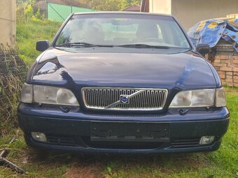 Volvo V70 2.4T 142 kW dovezeno ze Švýcarska (na přihlášení) - 2