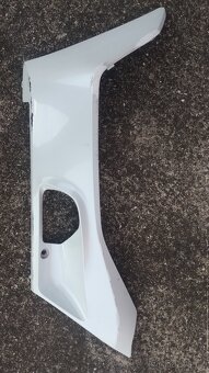 Honda pcx 125 model 2018-20 levy spodni plast pod naslap - 2