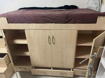 Patrová postel společně se skříní a schodnicovými šuplíky - 2