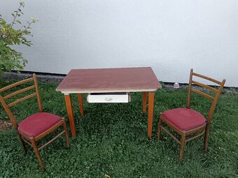Retro stůl a zidke - 2