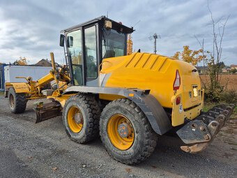 Grejdr New Holland,nivelace - 2