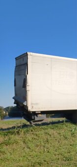 Prodám DAF LF 55.250 zadní nové pneu - 2