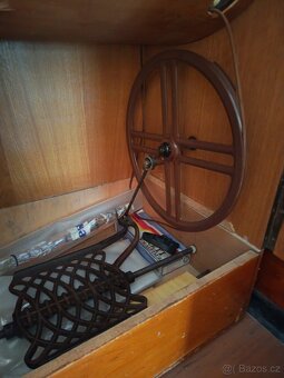 Singer šicí stroj - 2