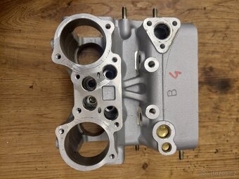 Hlava motoru Ducati - 2