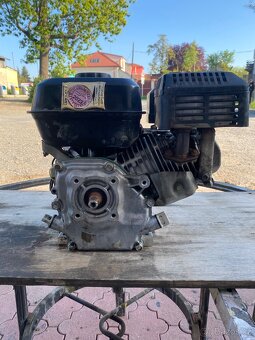Motor HONDA horizontální 4,8 koňe - 2