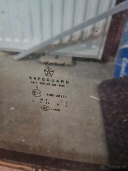 Čelní sklo chrysler voyager - 2