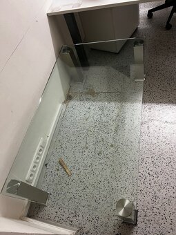 konferenční skleněný stůl - 2