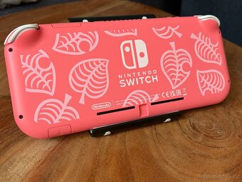 Nintendo Switch Lite - Animal Crossing edice, v záruce - 2