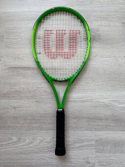PRODÁNO Raketa Wilson Blade Feel 26” s novou omotávkou - 2