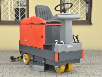 Čistící stroj Hako Hakomatic B910 - 2