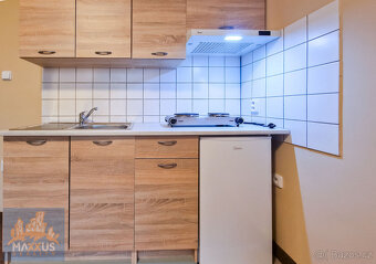 Dlouhodobý pronájem bytu 1+kk (22,5 m2) s parkovacím stáním, - 2