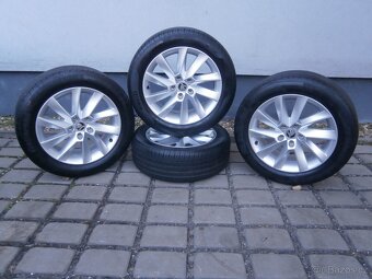 LETNÍ ALU KOLA 5 X 112 ŠKODA SUPERB ORIG. 215 55 17 - 2
