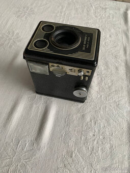KODAK SIX-20 BROWNIE E - 2