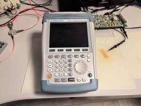 Rohde Schwarz FSH3 spektrální analyzátor 3 GHz + Tracking - 2