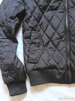 ČERNÁ JARNÍ BUNDA- 10-11 let, 146/152 cm / - 2