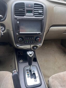 Hyundai Sonata - 2