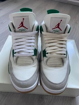Air Jordan 4 Retro White and Green - 2
