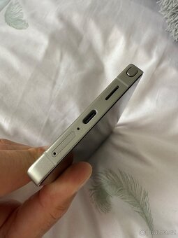 Samsung s25 ultra 256gb cerny - 2