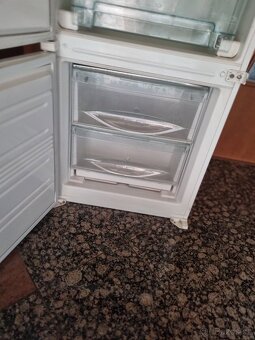 Vestavná lednice s mrazákem Miele - 2