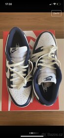 Nike Dunk Low Vintage Navy - 2
