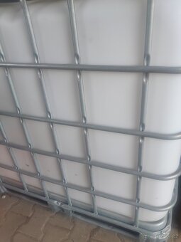 IBC NÁDRŽ 1000L - 2
