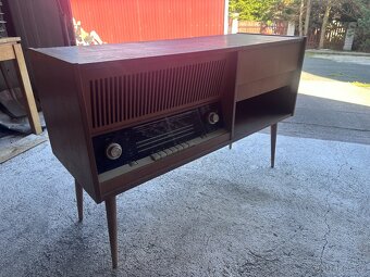 radiogramofon Tesla AKORD 103 - 2