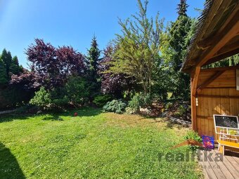 Pronájem velkého bytu 2+kk, 80m2 se zahradou, garáží a bazén - 2