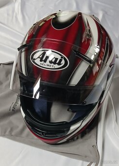 Arai helma - 2